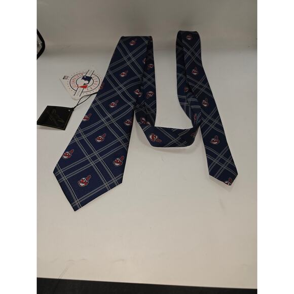 Eagles Wing Cleveland Indians Mens Indians Necktie Licensed Neck Tie NWT - Picture 2 of 7